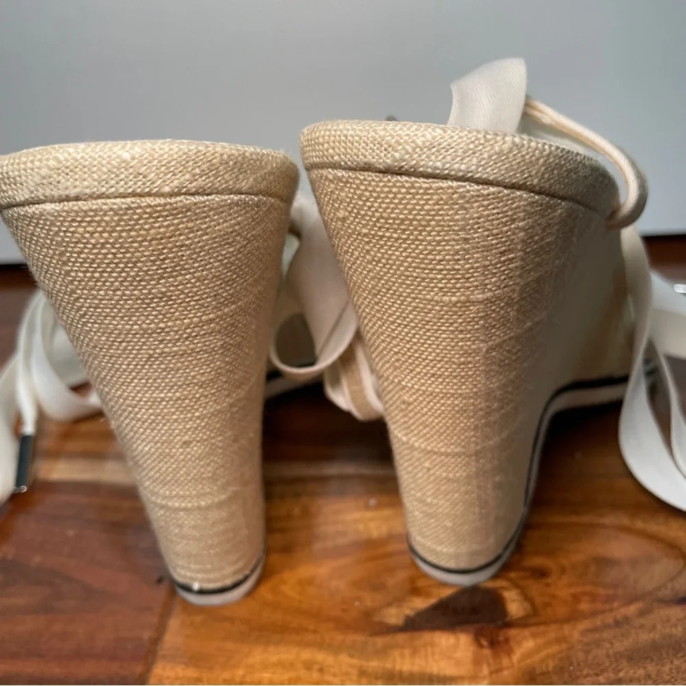 MARC JACOBS Ivory Canvas Ankle Tie Sculptural Wedge Sandals Size 10